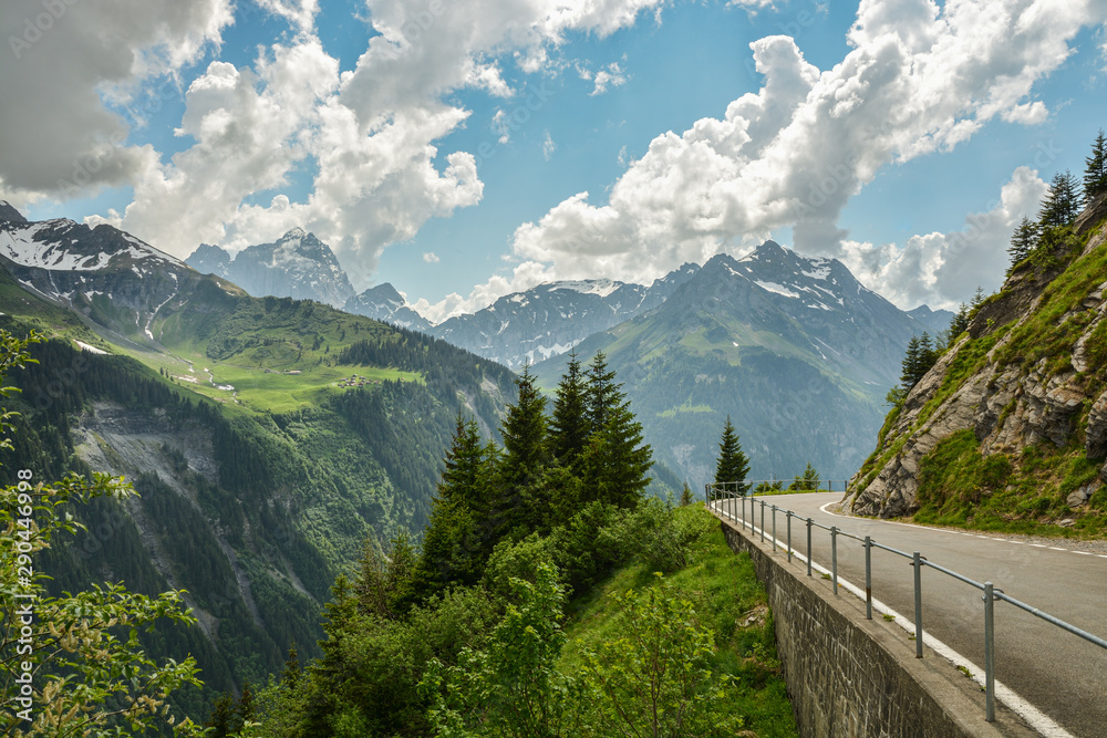 Der Klausenpass und der Urnerboden reichen sich die Hand